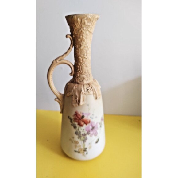 Antique Doulton Burslem England Ornate Raised Motif Pitcher 10 1/2" - 1890-1902 - Picture 4 of 16